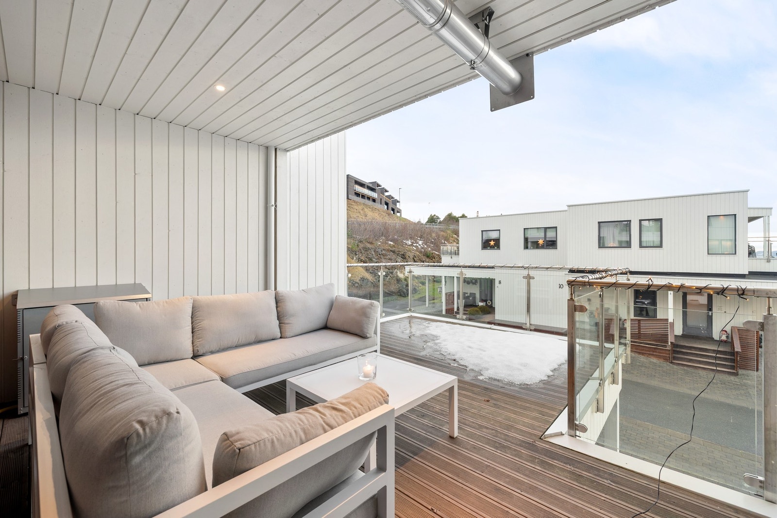 Balkong på 17,8 kvm. Galleribilde