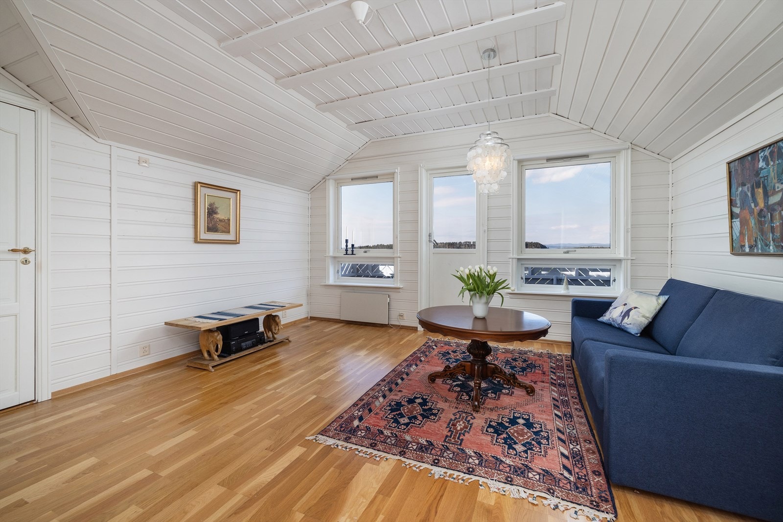 Loftsstue mot Steinsfjorden og Tyrifjorden Galleribilde