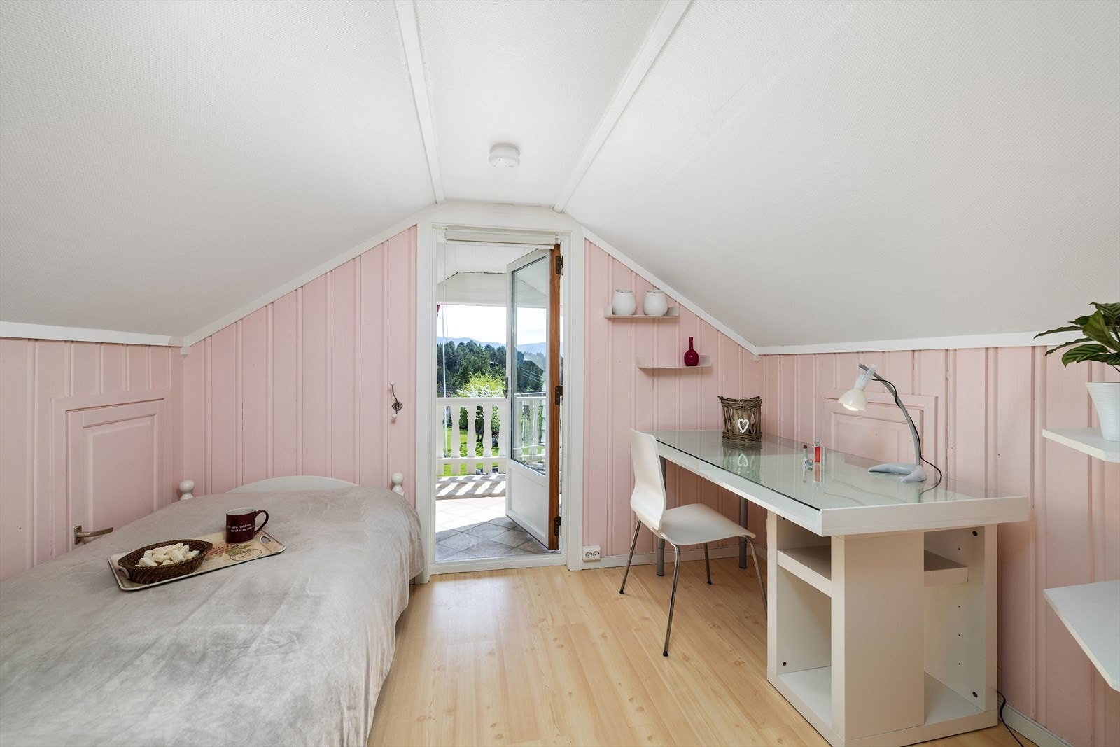 Dette er et soverom i den andre delen av loftsplanet Galleribilde