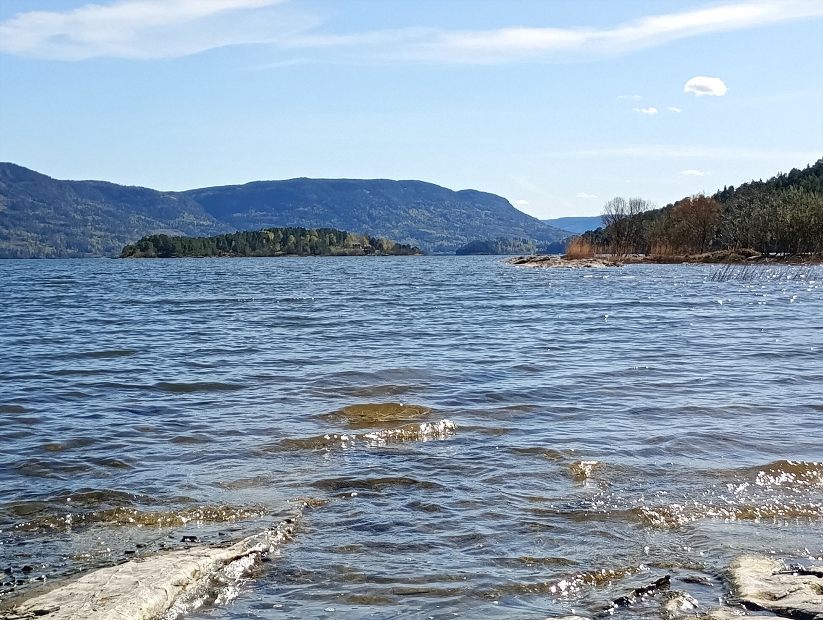 Flere badeplasser i Steinsfjorden Galleribilde