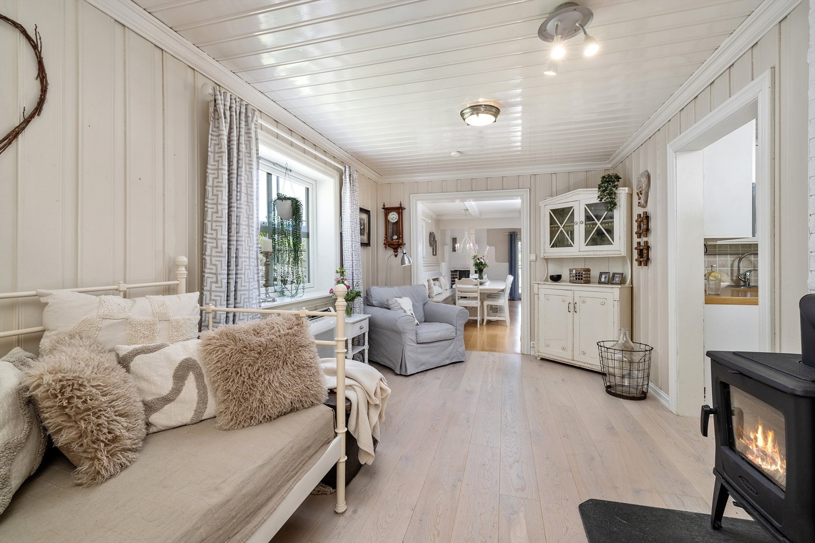 Lun og hyggelig mellomstue Galleribilde