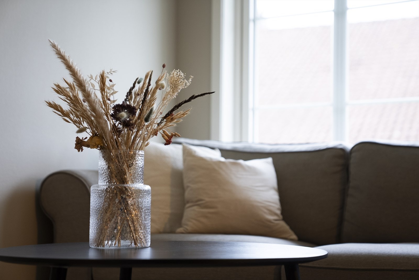 Leiligheten er oppusset i 2024-2025 med nytt på alle gulv samt maling av vegger og innvendige himlinger. Galleribilde