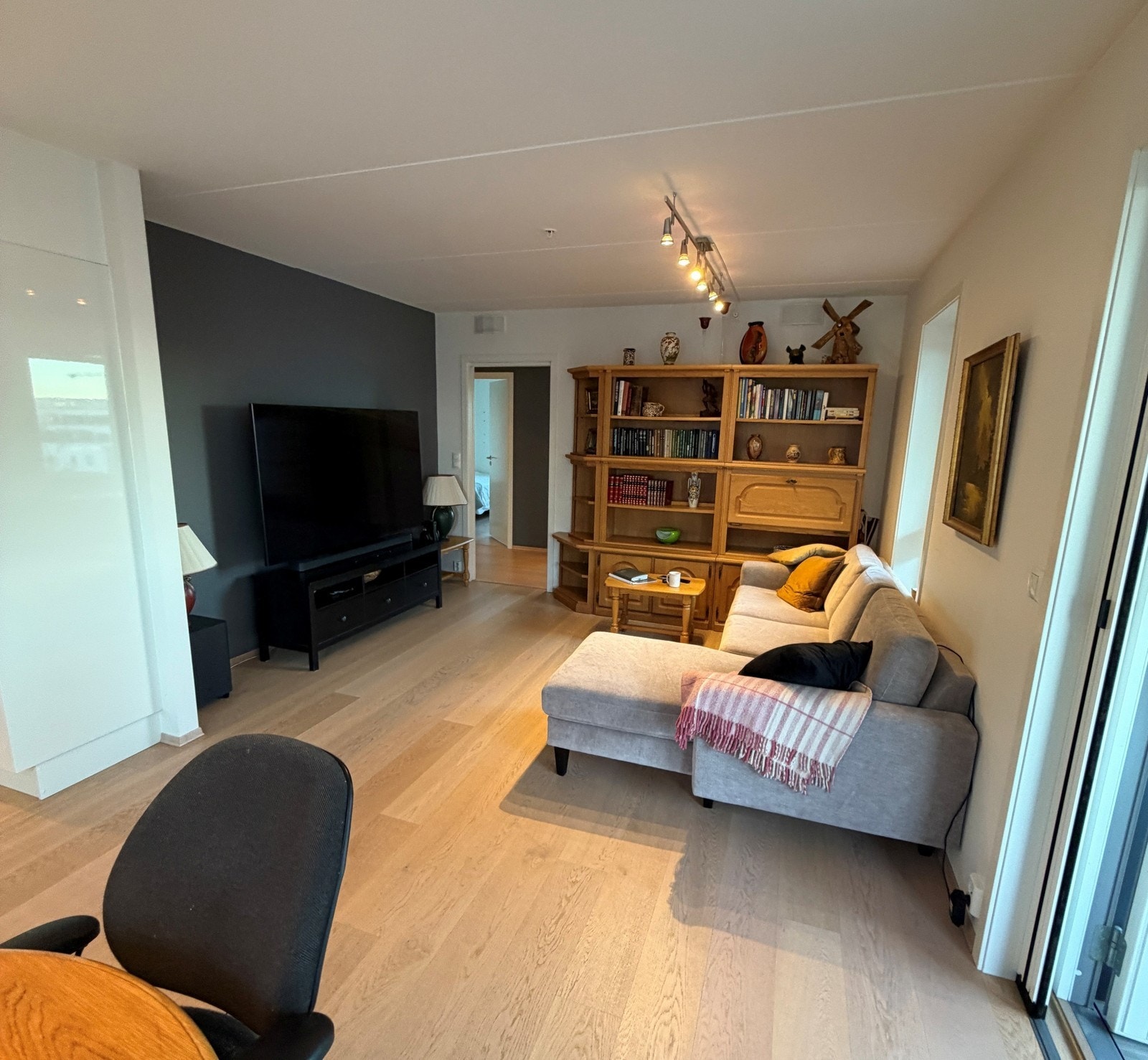 Utleiers bilder med møbler som medfølger. Galleribilde