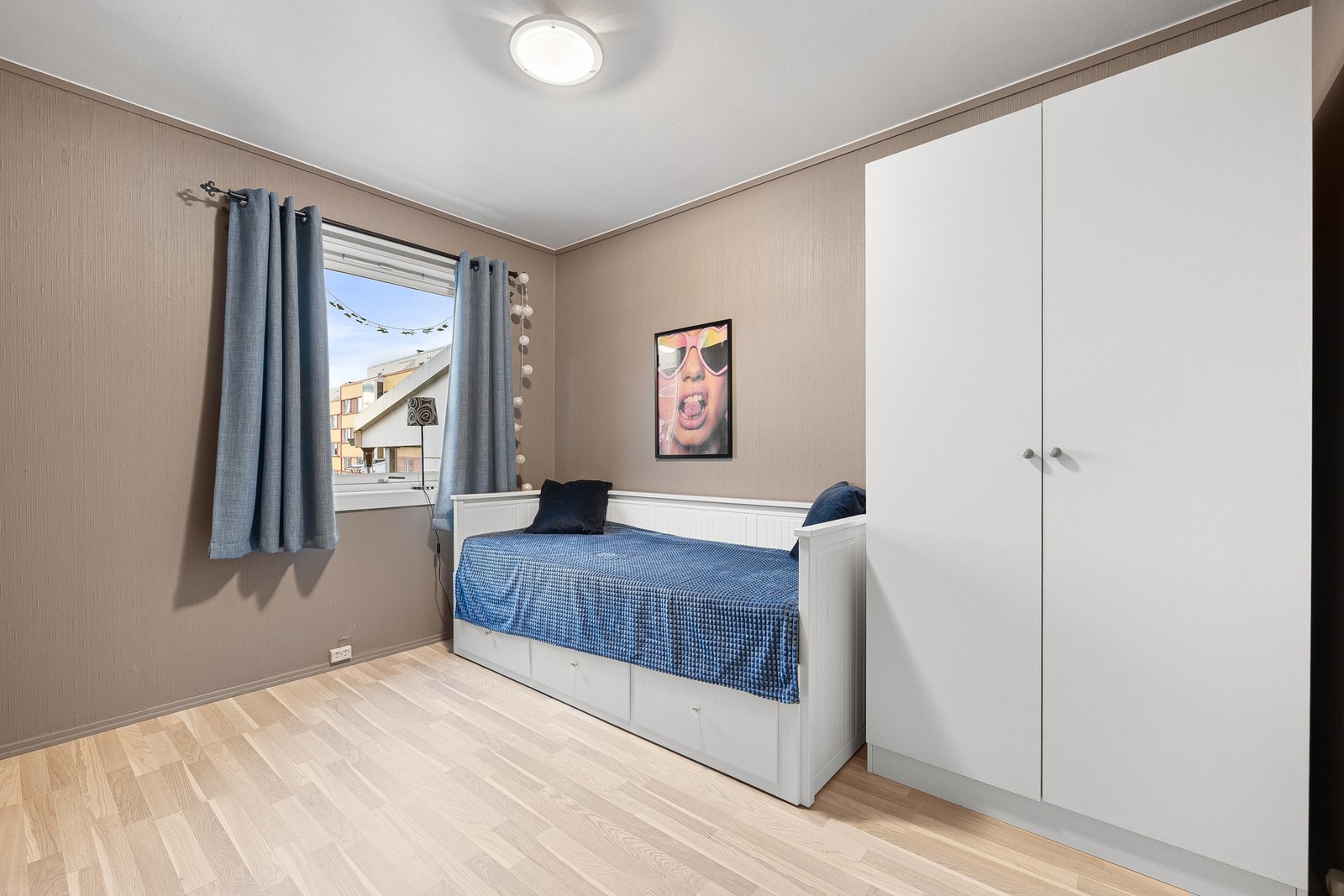 Rommet passer ypperlig som både barnerom, gjesterom eller kontor. Galleribilde