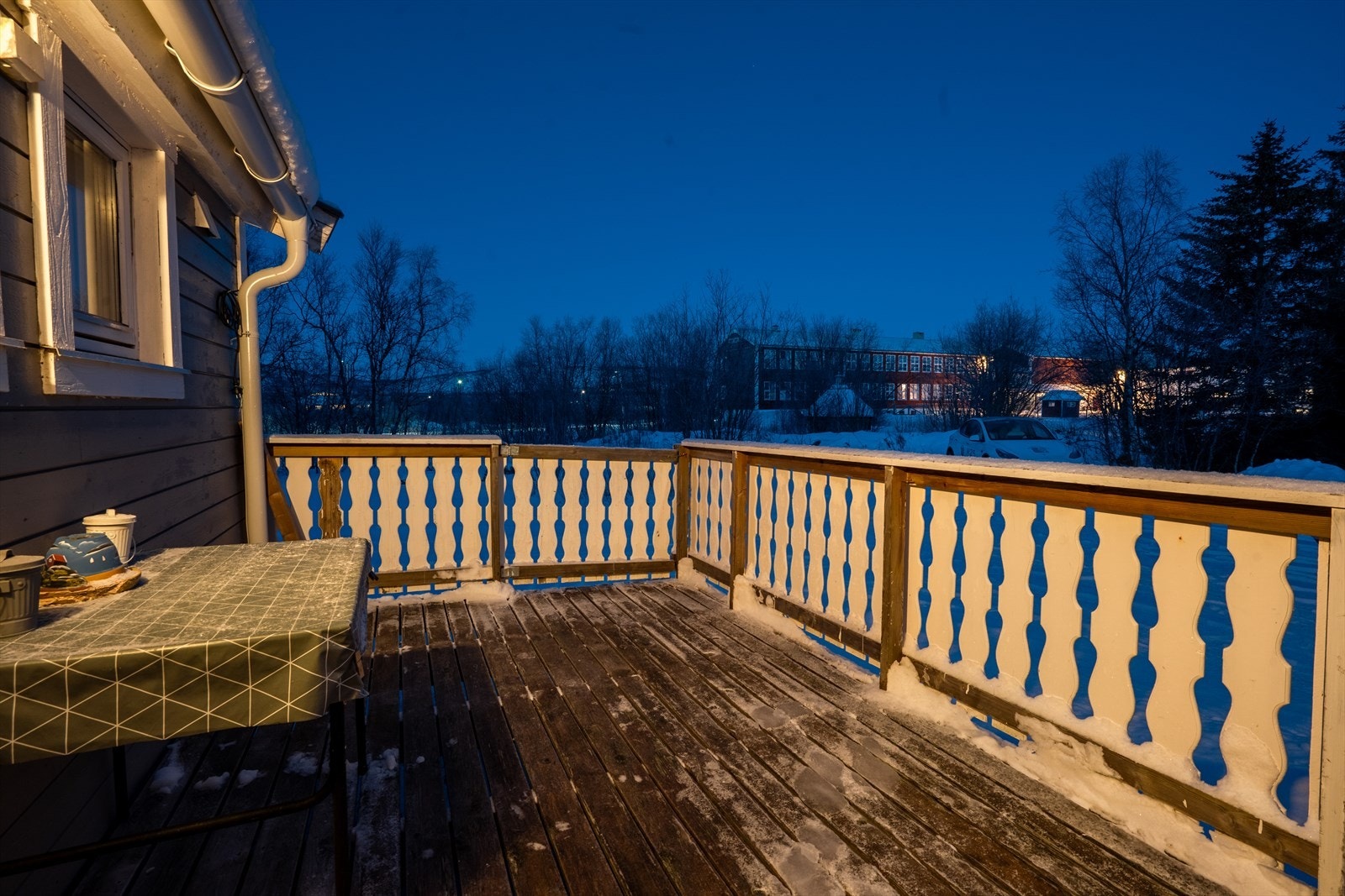 Terrasse ved inngangsparti. Galleribilde