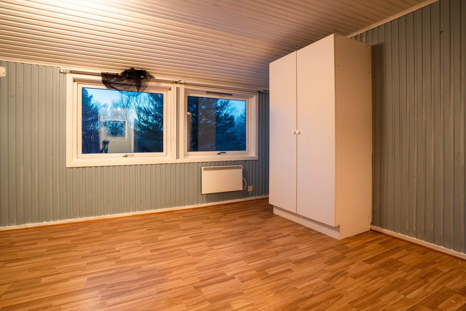 Hovedsoverom med garderobeskap. Galleribilde