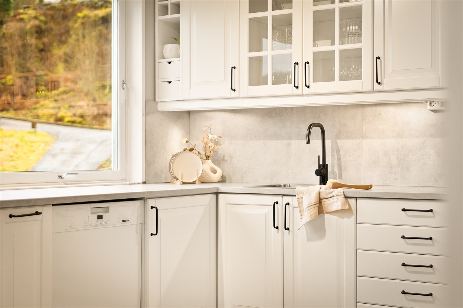 Benkeplate og vask ble skiftet i 2025. Galleribilde