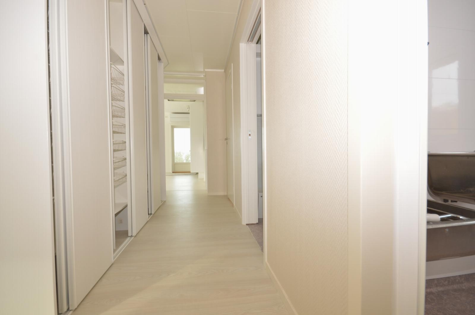 Gang mot stue Galleribilde