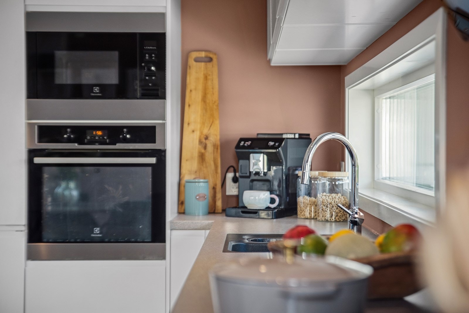 Det er montert komfyrvakt og automatisk vannstopperfunksjon. Galleribilde