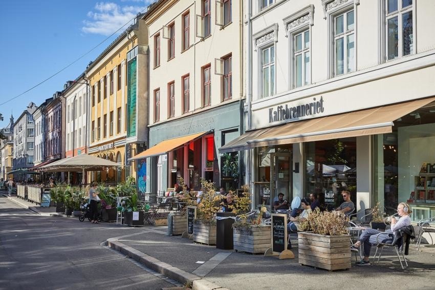 Kort vei til Olaf Ryes Plass med mange flotte serveringssteder og en helt spesiell atmosføre på sommeren! Galleribilde