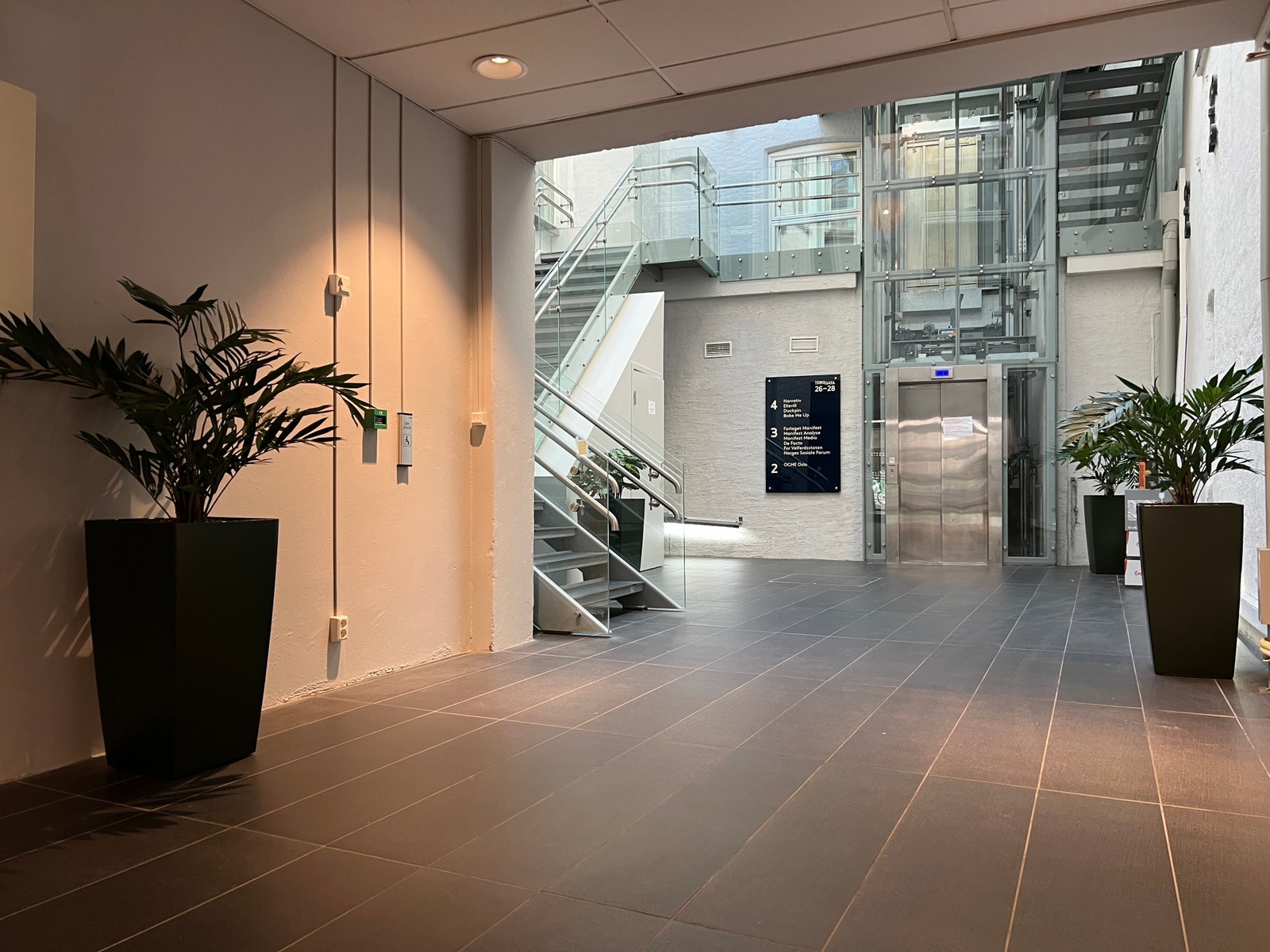 Inngangsparti Galleribilde