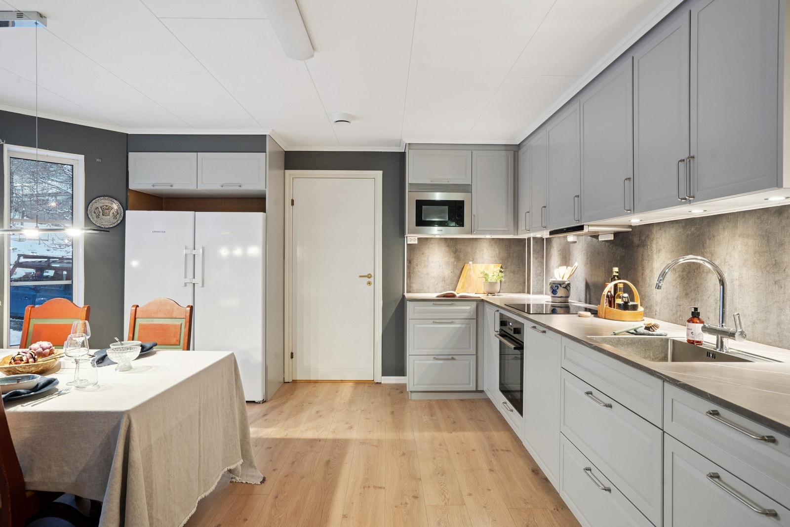 Kjøkkenet er nytt fra 2021 og har en god standard Galleribilde