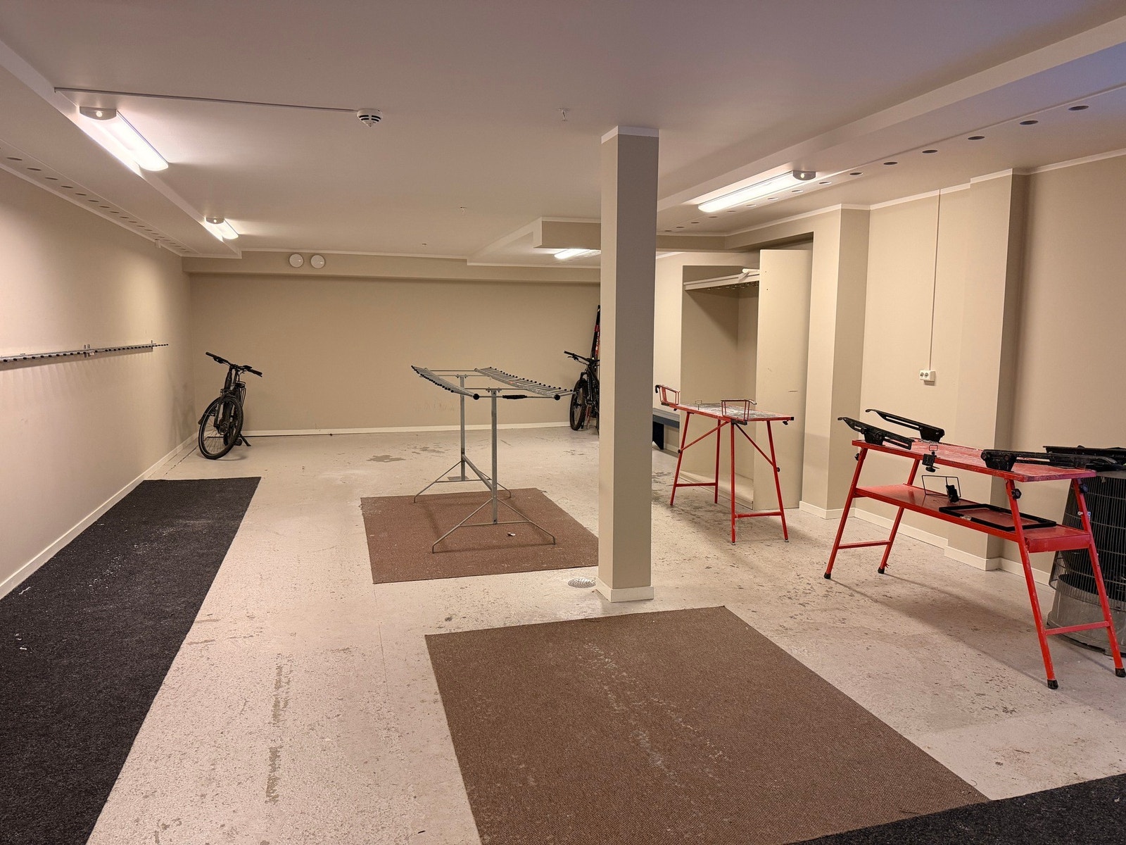 Felles smørebod Galleribilde