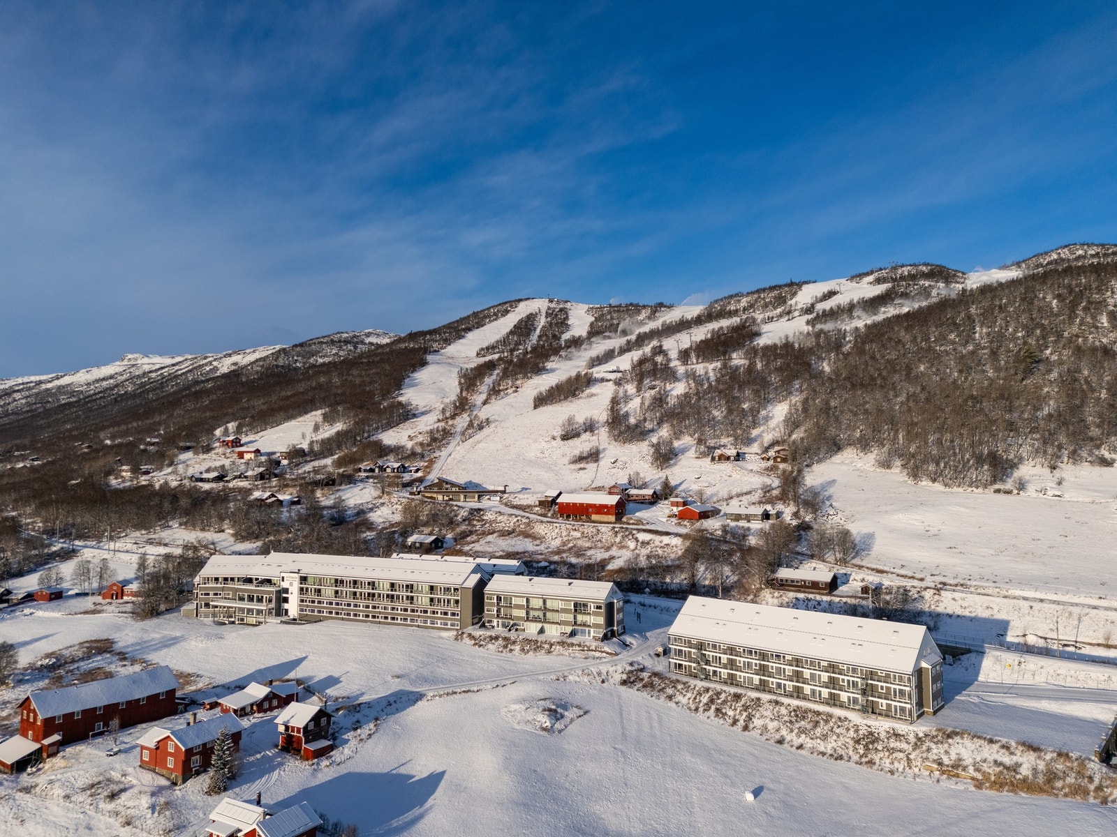 Eiendomsmegler MNEF/Partner/Økonom - Ådne Holestøl Hognerud ønsker velkommen til Gamlevegen 32C. Foto: Terje Bjørnsen Galleribilde