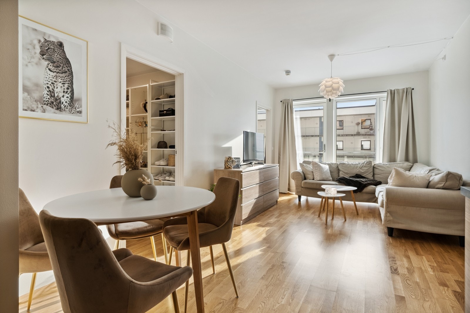 Velkommen til Jernkisvegen 9 Galleribilde