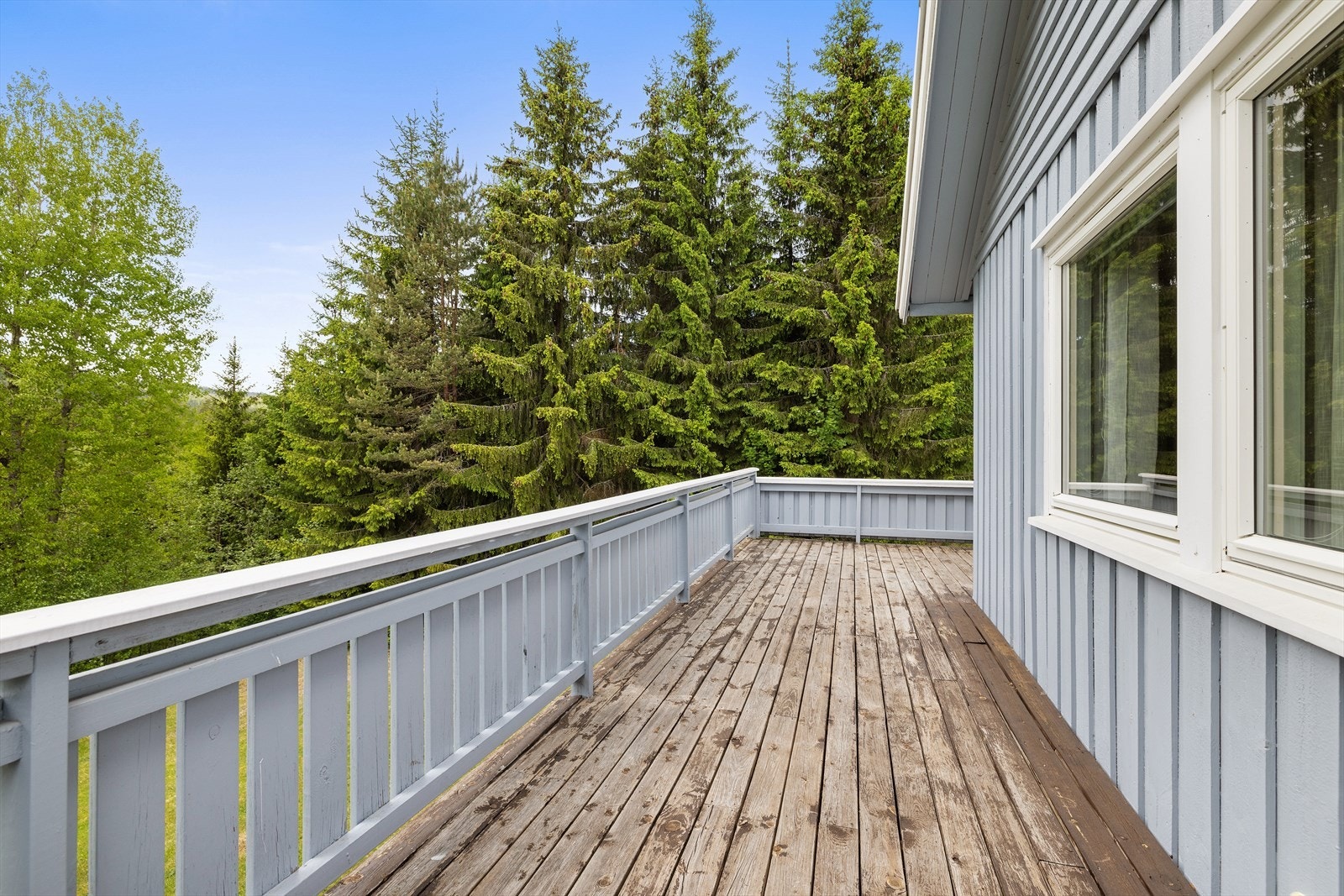 God plass til utemøblement. Galleribilde