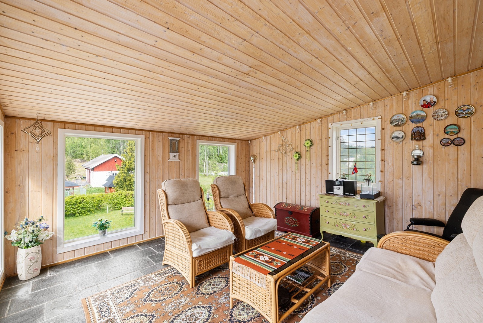 Innglasset hagestue Galleribilde