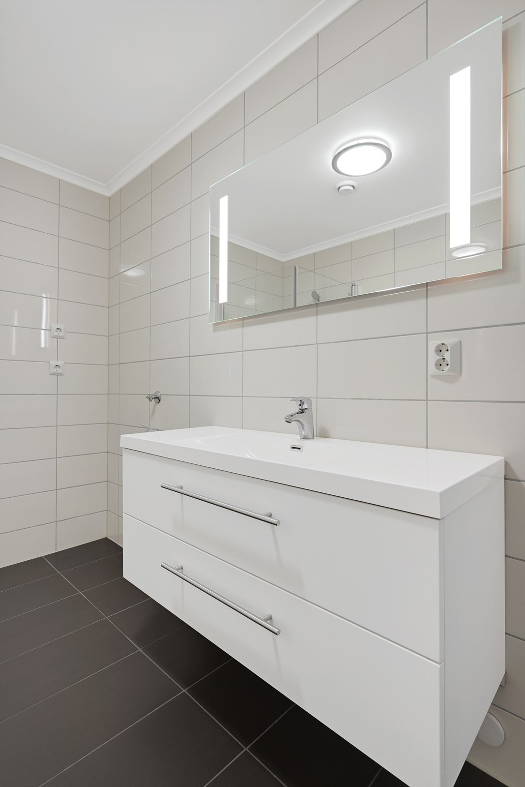 Pen baderoms innredning Galleribilde