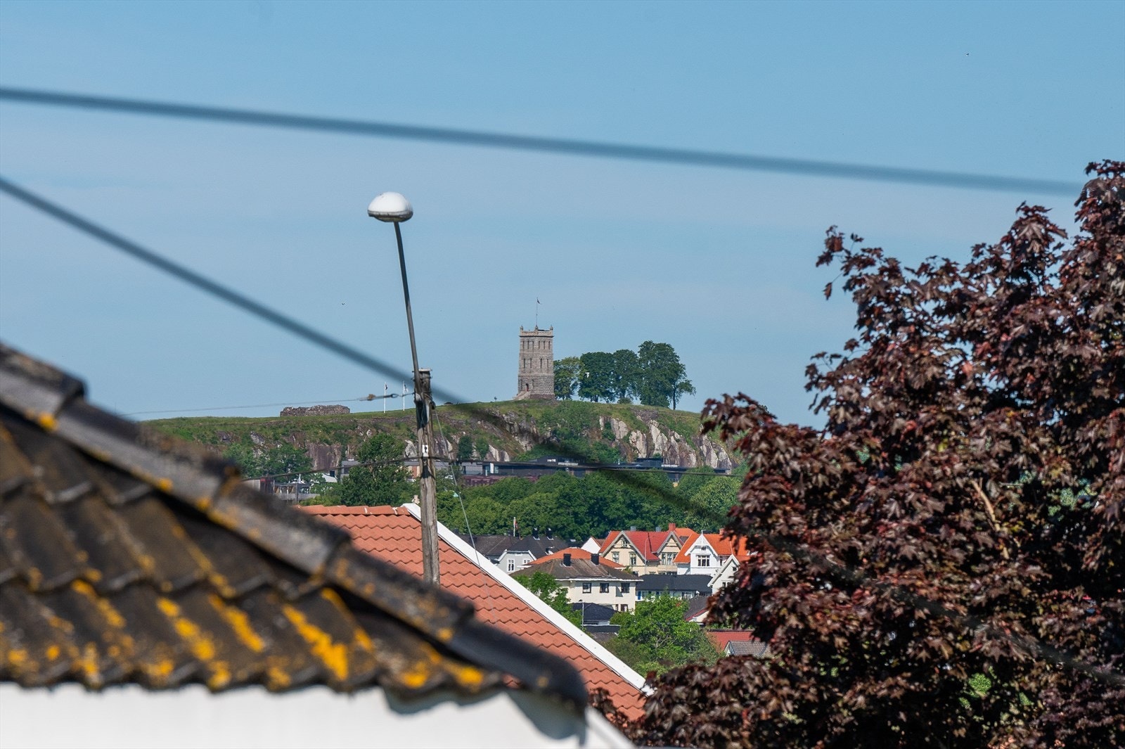 Utsikt mot Slottsfjellet Galleribilde