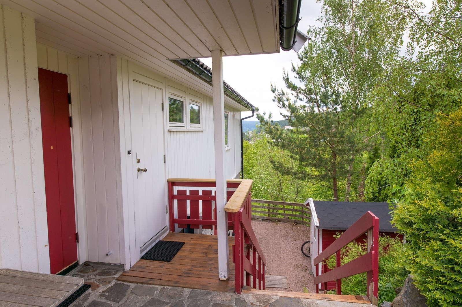 Inngangsparti - Hvit dør Galleribilde