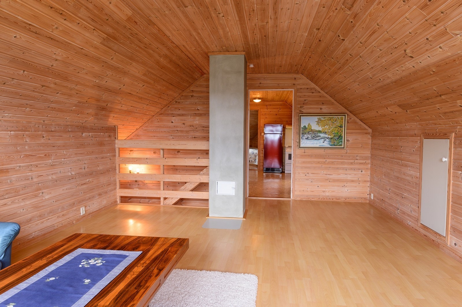 Stue mot kjøkken og soverom Galleribilde