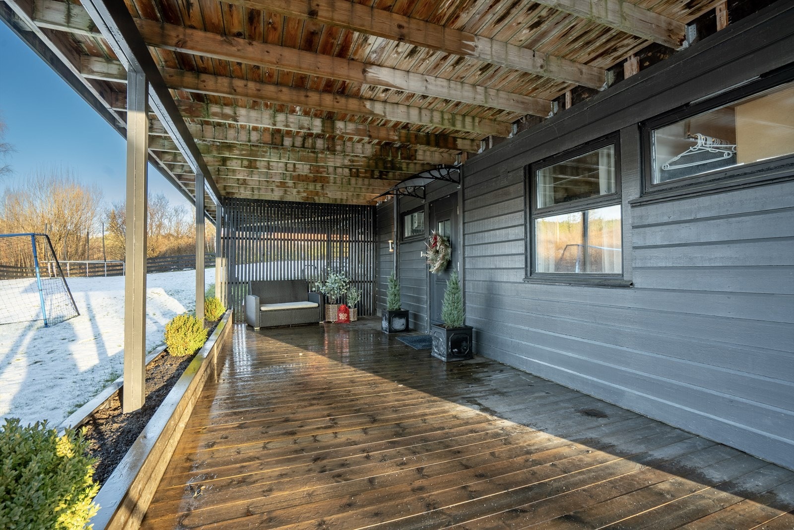 Inngangsparti. Galleribilde