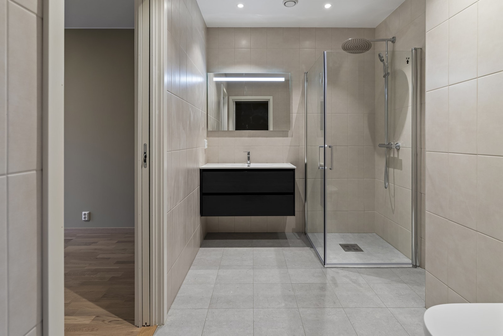 Bad 2. etasje Galleribilde