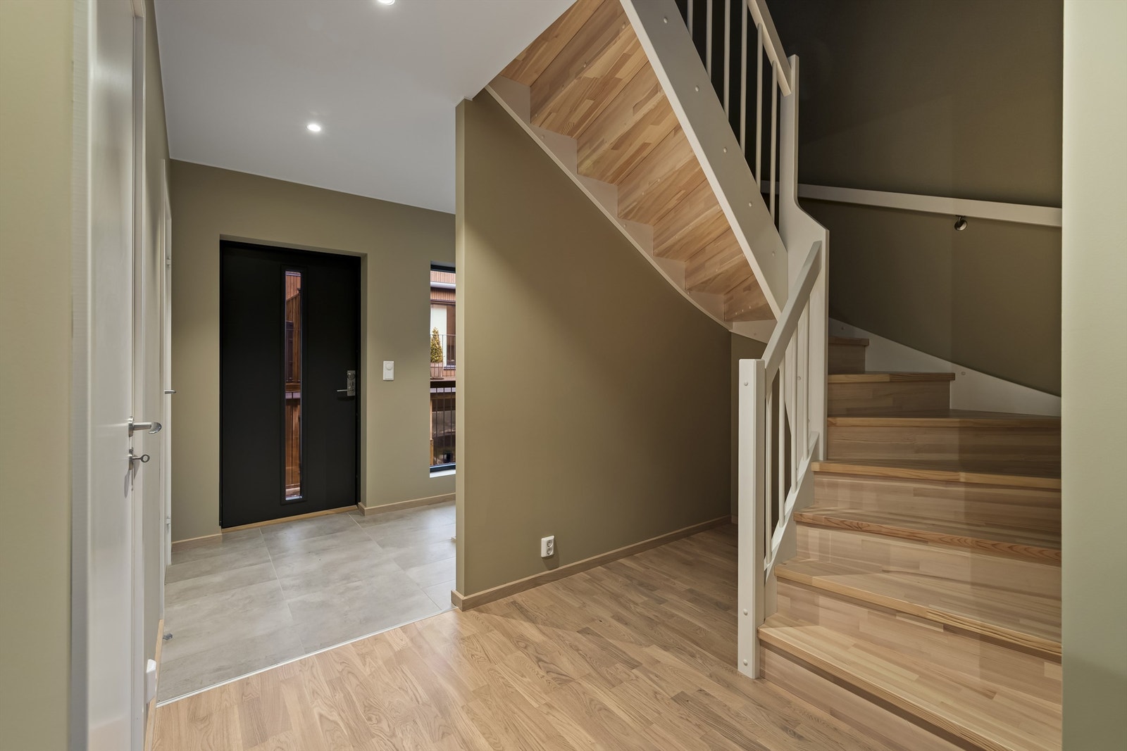 Gang/entré Galleribilde