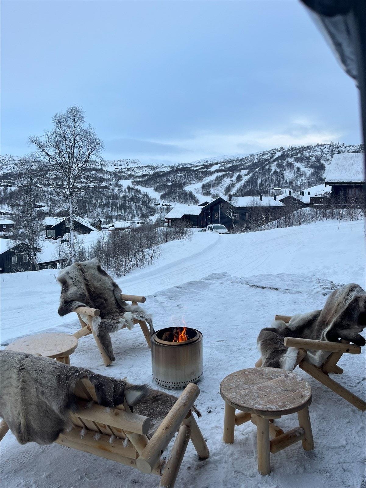 Umiddelbar nærhet til opplyst langrennsløype. Galleribilde