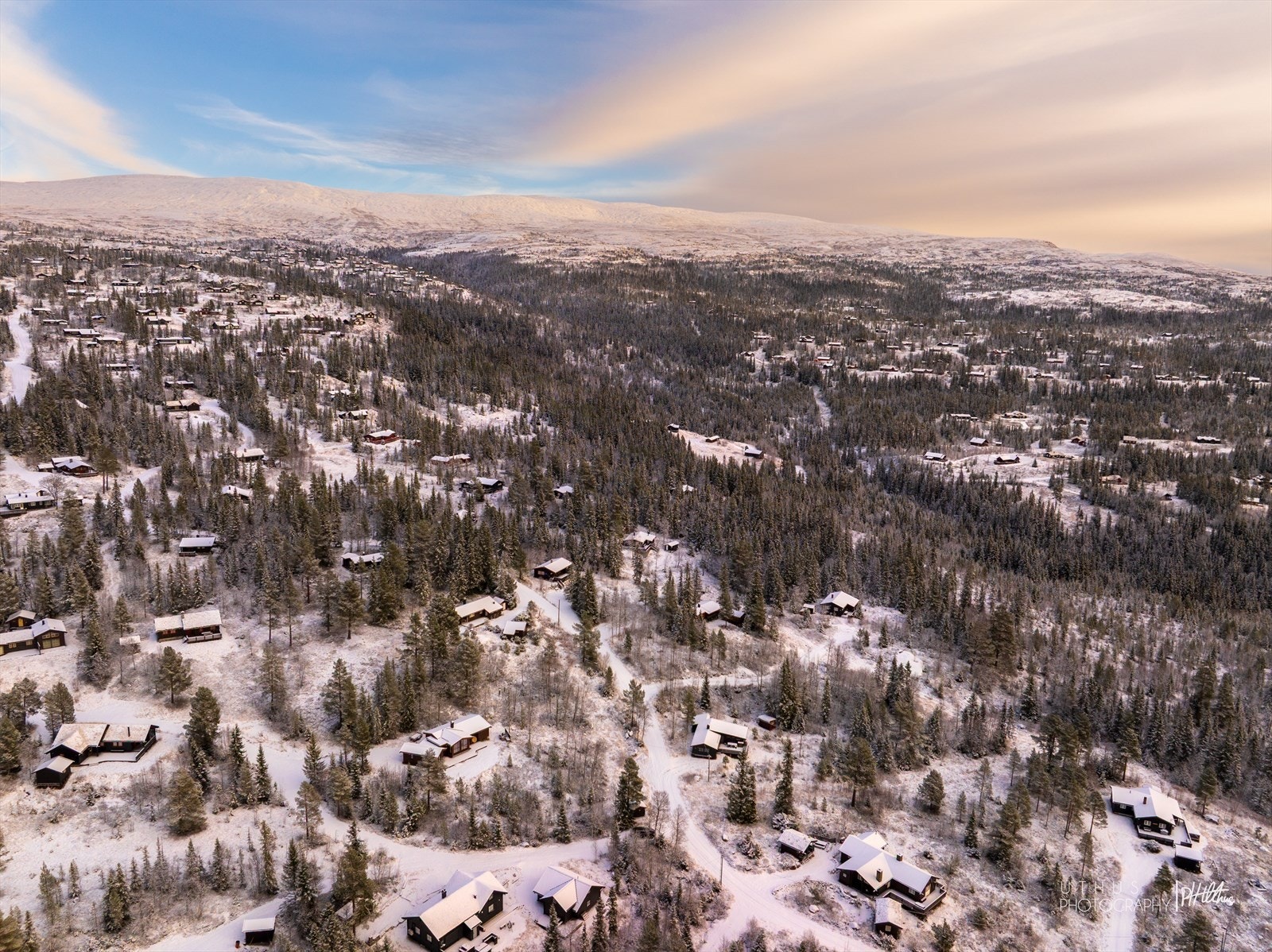 Hovedskiløypa går like bortenfor hytta og knytter deg til hele løypenettet Tempelseter - Høgevarde - Haglebu Galleribilde