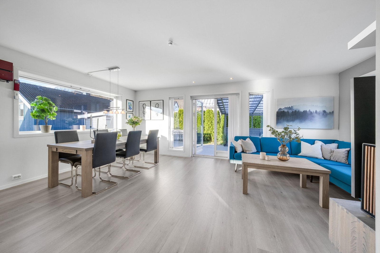 Boligen har sentral beliggenhet med kort vei til både sentrum og Tiller, samtidig som den har landlige kvaliteter. Galleribilde