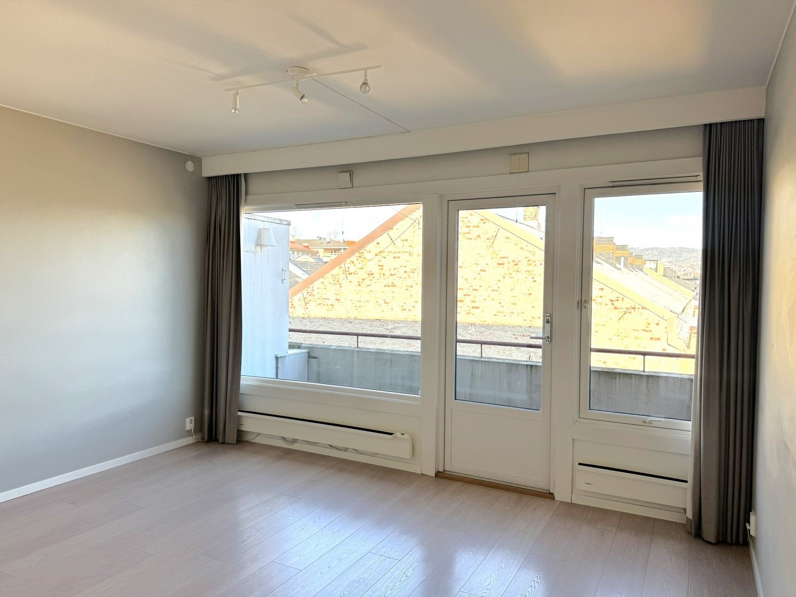 Stue med utgang til balkong Galleribilde