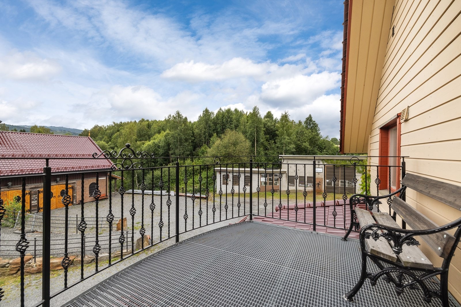 Balkong til leilighet i 2. etg. Galleribilde