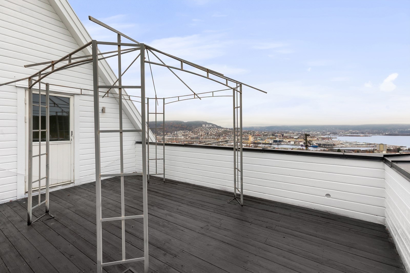 Takterrasse på 21 m2 Galleribilde