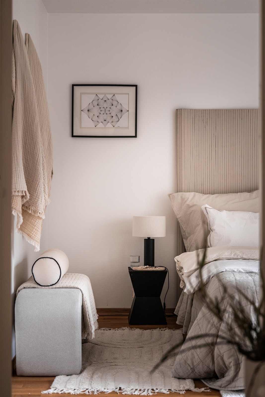 Boligens andresoverom egner seg like godt som kontor, gjesterom eller hobbyrom. Galleribilde