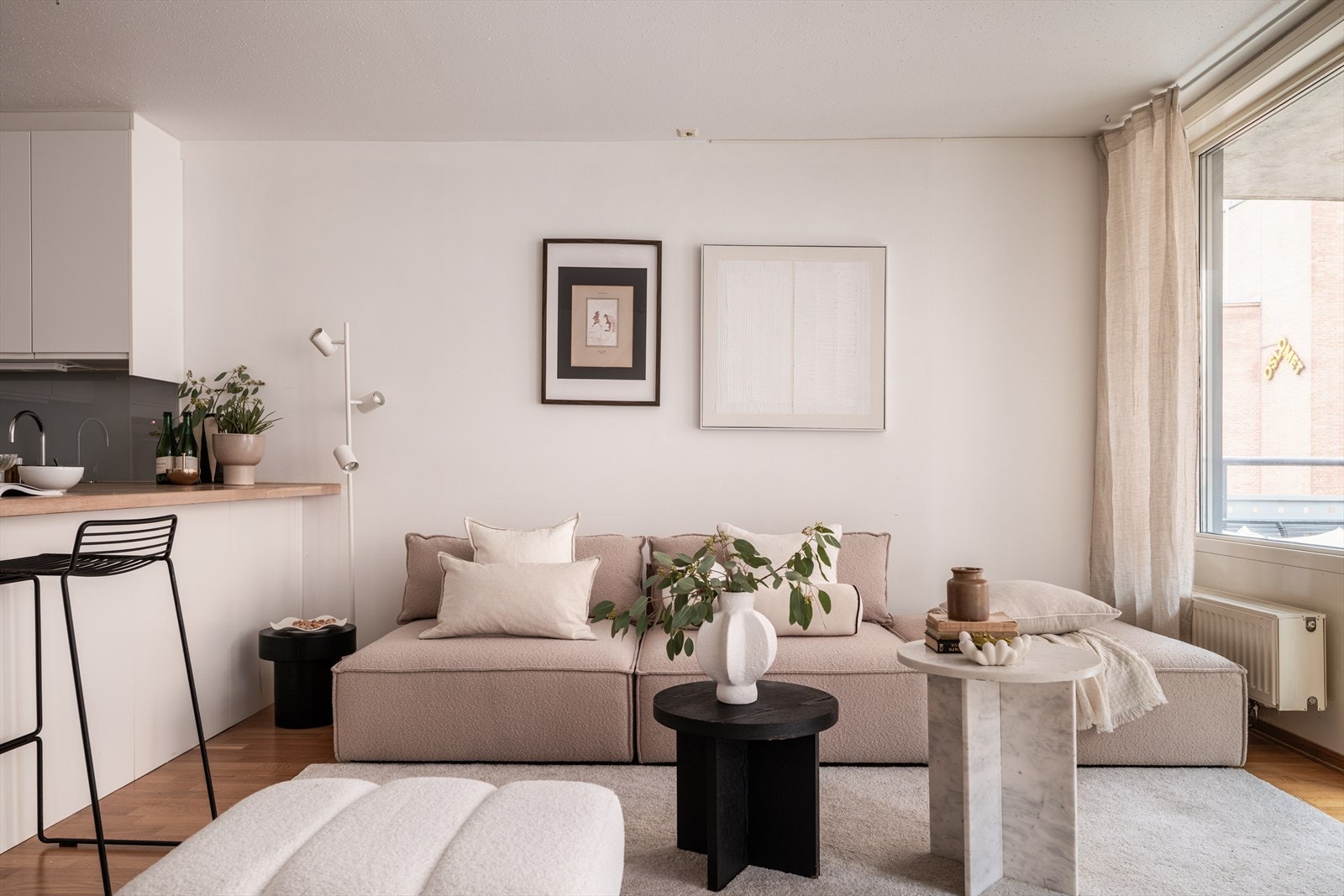 Her møter du en lekker og innflytningsklar 3-roms midt i Oslo! Galleribilde