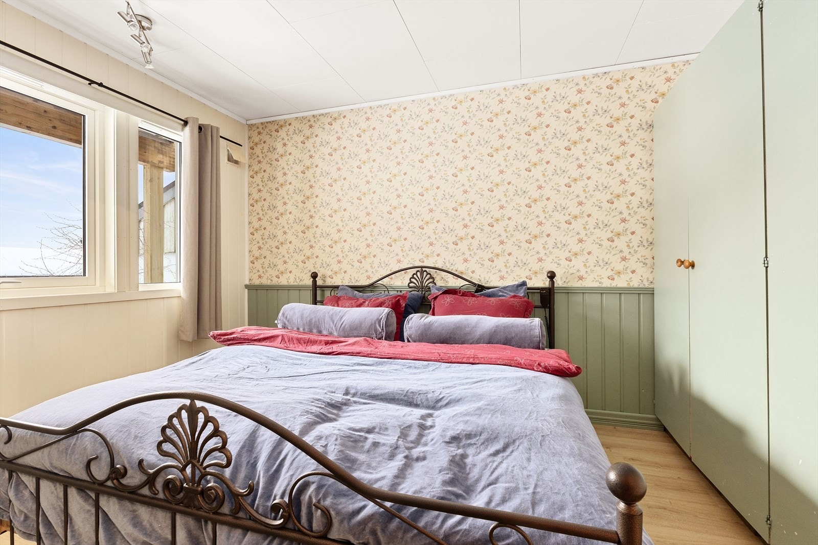 Soverom 2 av 3. Galleribilde