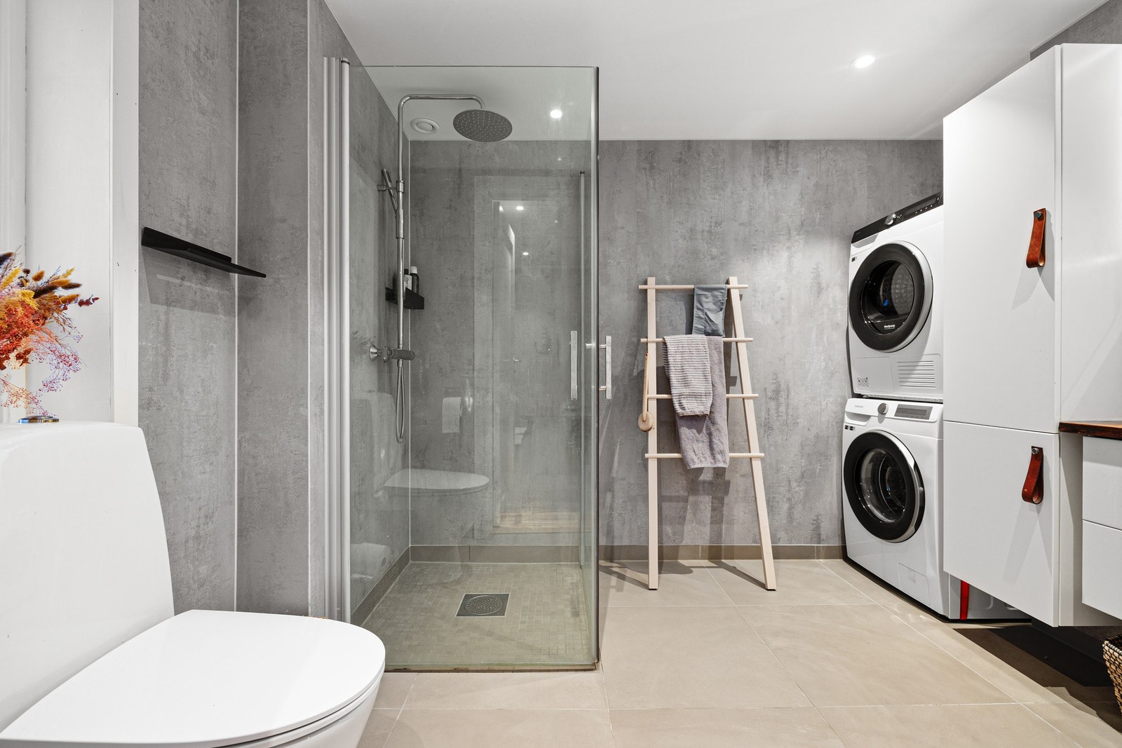 Baderomsinnredningen er vurdert til tilstandsgrad 1 av takstmann. Galleribilde