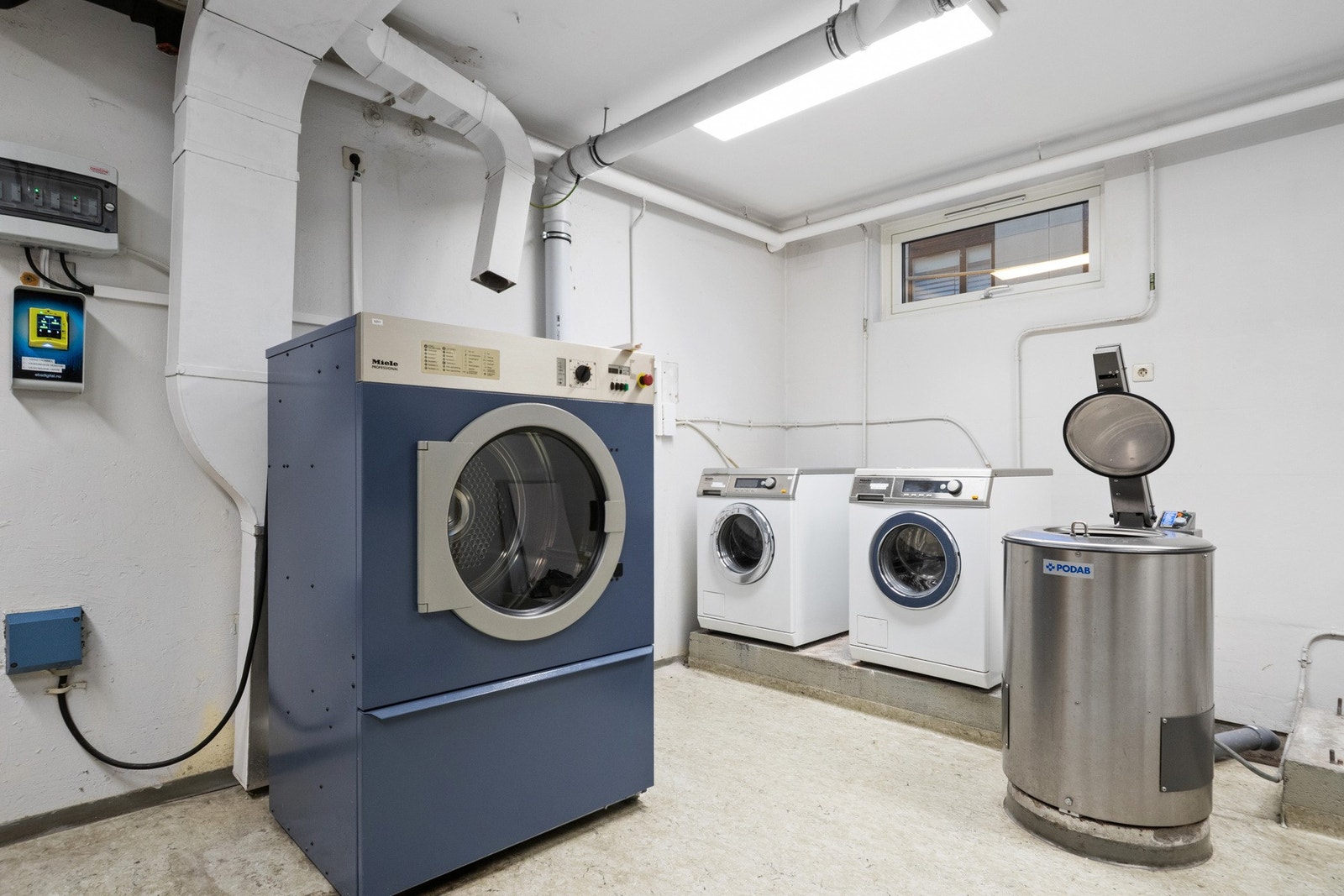 Leiligheten har også tilgang på et fellesvaskeri i borettslaget. Galleribilde