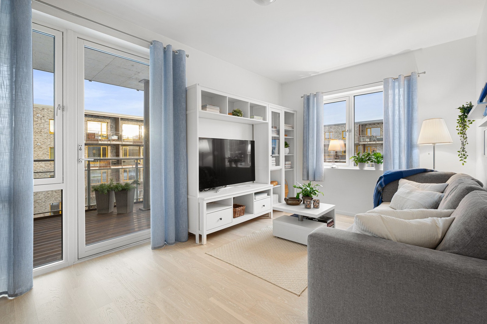 Fra soverommet er det utgang til en flott balkong. Galleribilde