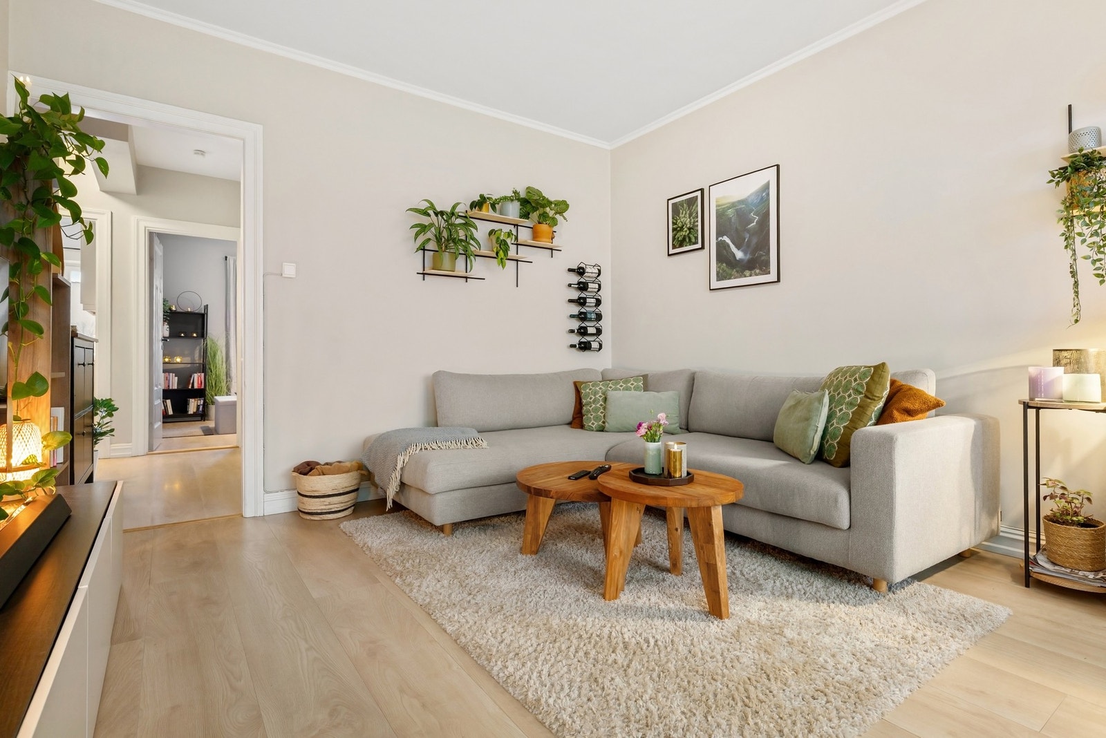 God plass til sittegruppe i stuen. Galleribilde