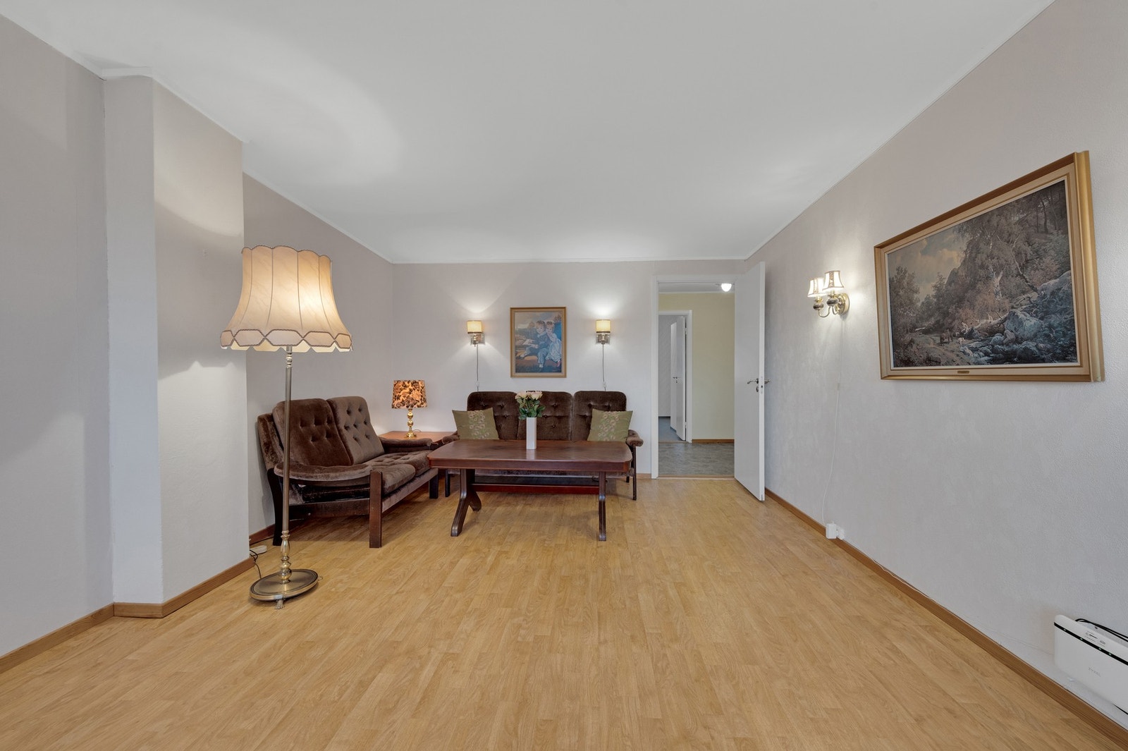 God plass for flere sittegrupper. Galleribilde