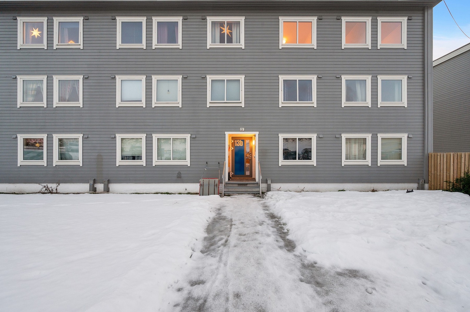 Inngangsparti. Galleribilde