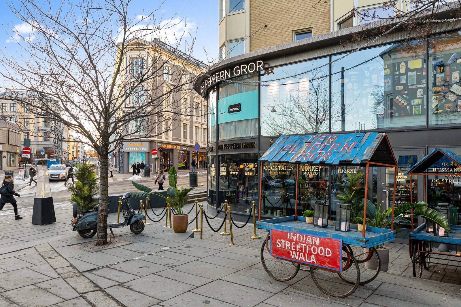 Resturanter og uteliv er et steinkast unna. En av byens beste indiske, Der Peppern Gror i Bogstadveien Galleribilde