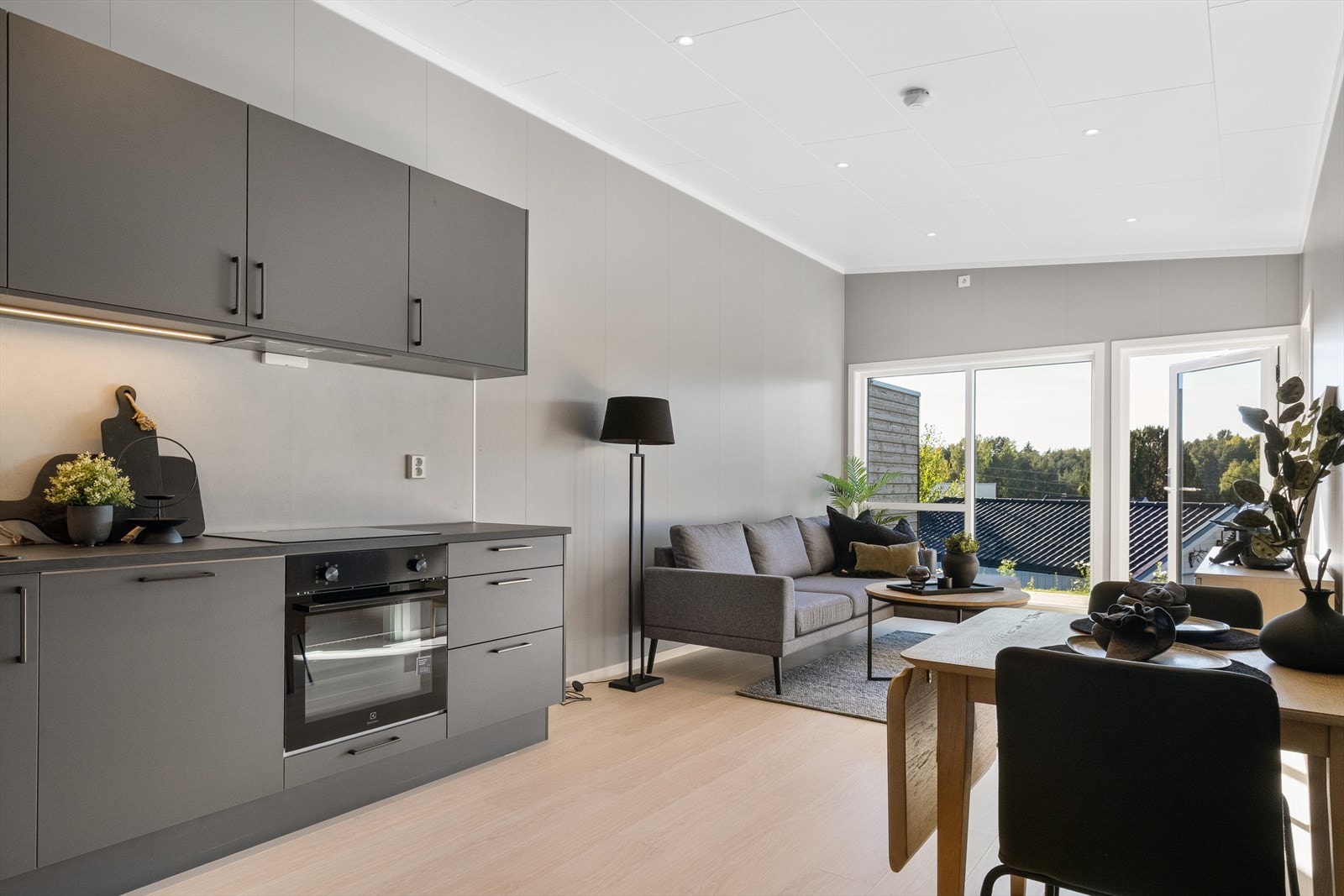 Flott 3-roms selveierleilighet i nyoppført 5-mannsbolig øst for Brumunddal sentrum. (Bilde fra 3C). Galleribilde