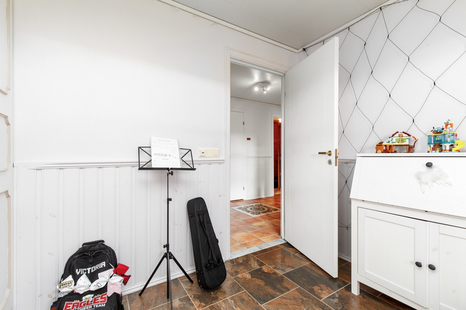 Lyst soverom med god størrelse. Galleribilde