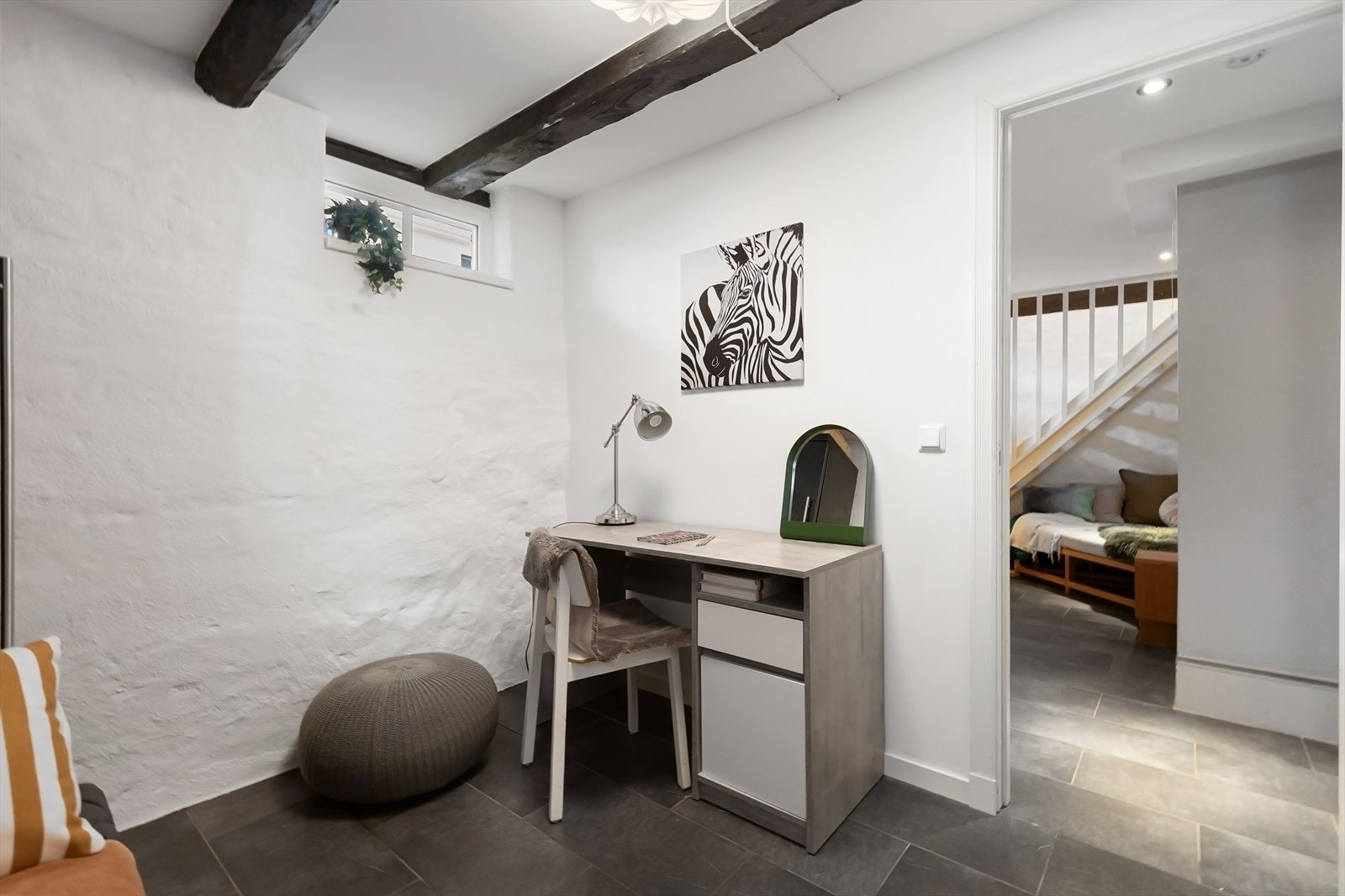 Den er lett tilgjengelig via gangen og tilbyr flere bruksmuligheter. Galleribilde