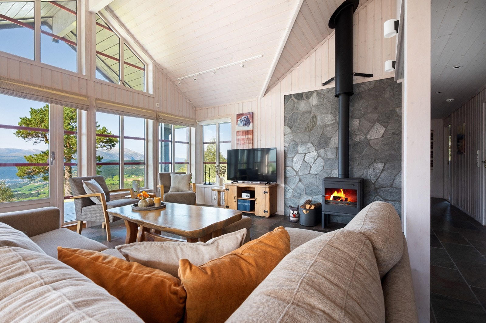 Hytte med garasje bare 20 minutter fra Voss. Galleribilde