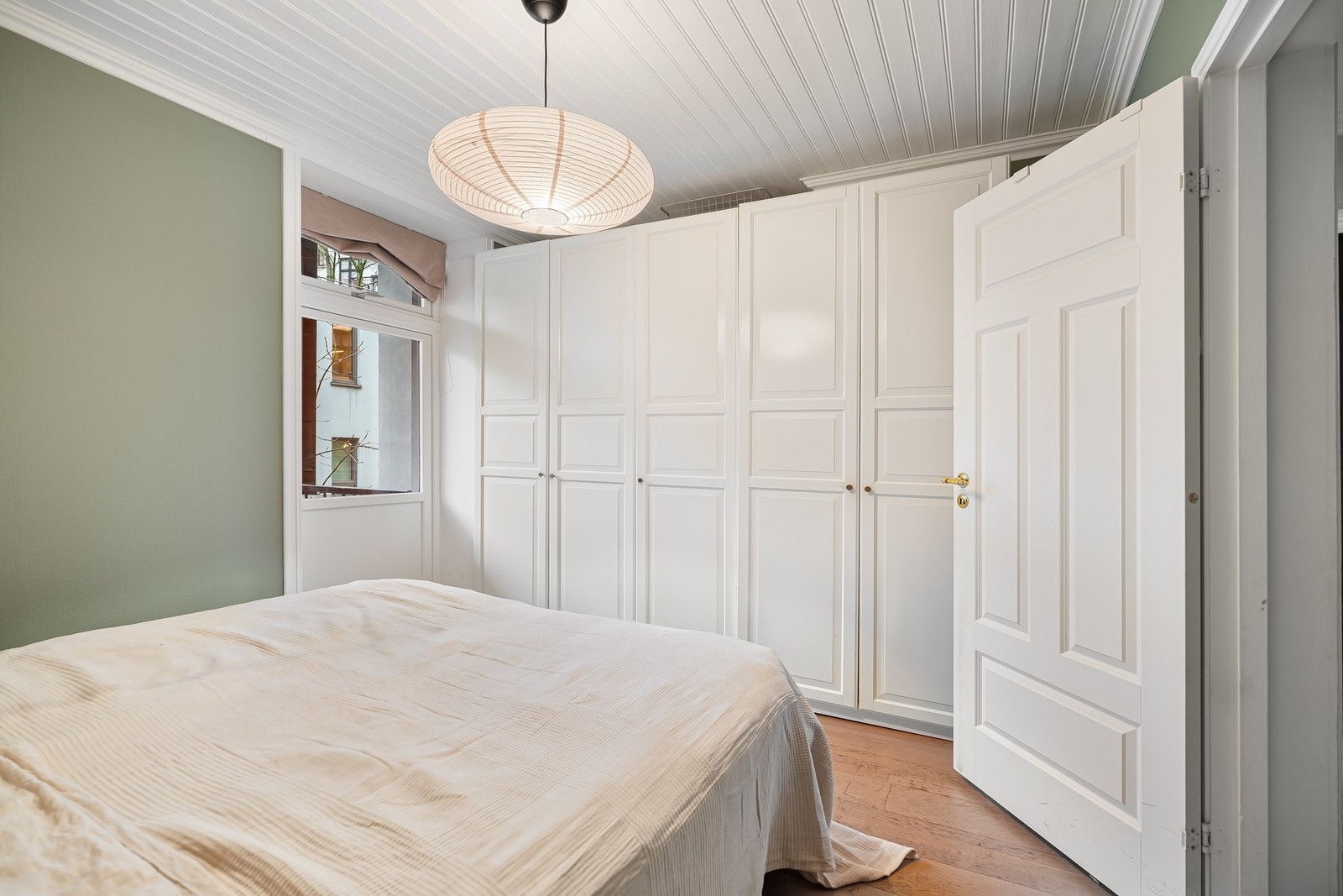 Godt med garderobeplass Galleribilde