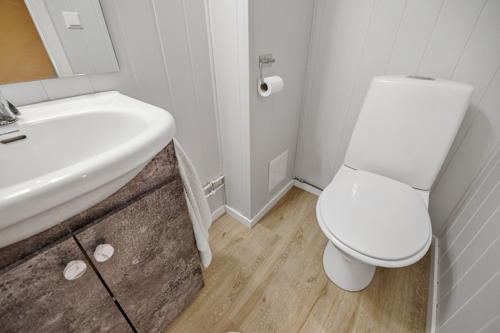 Toalettrom. Galleribilde